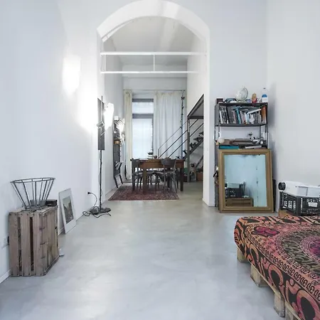 Loreto Flat * ميلان